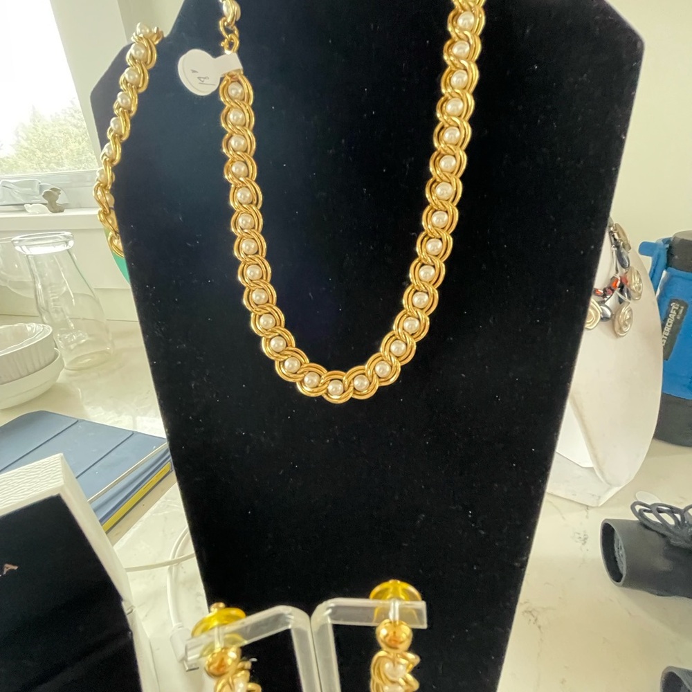Gold-Tone Pearl Accent Women's Necklace and Earring Set and bracelet
